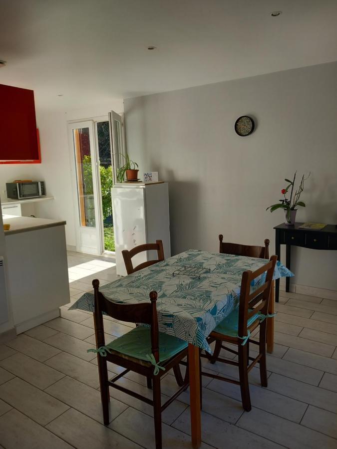 Petit Chalet En Bois Reynès Eksteriør bilde